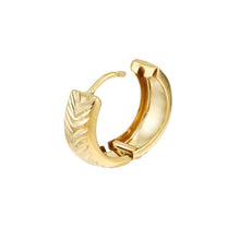 Load image into Gallery viewer, Herringbone Hoop Earring 14k Gold